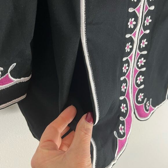 Bob Mackie Jacket Wearable Art Full Zip Pockets Embroidered XL Black Pink - Picture 6 of 10